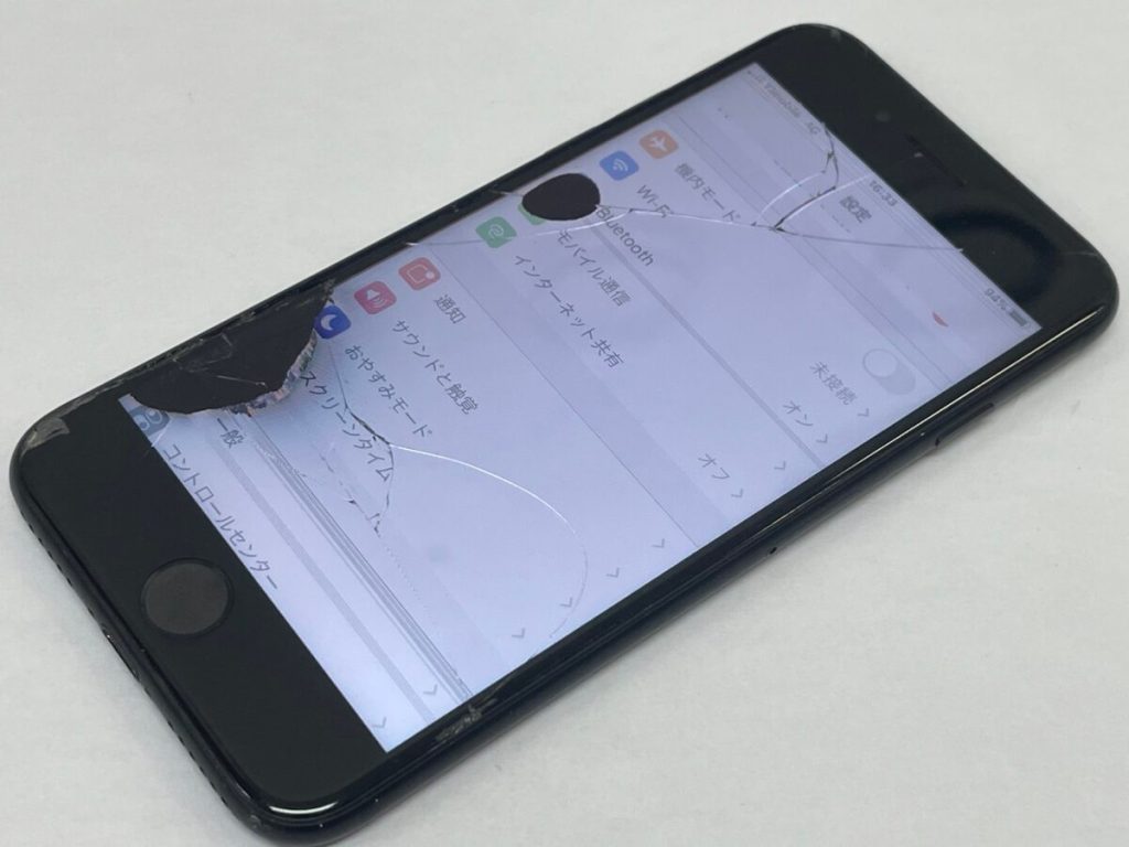 iPhoneの液晶に縦線が出てくる2つの要因と対処法などをご紹介 